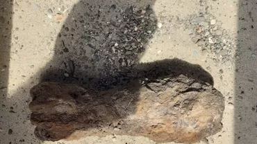 Botoșani: O bombă a fost descoperită de muncitorii unei firme de construcţii pe marginea drumului. Putea exploda în orice moment