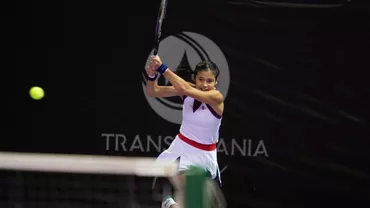 Emma Răducanu s-a calificat în sferturile Transylvania Open după o victorie la pas cu Ana Bogdan