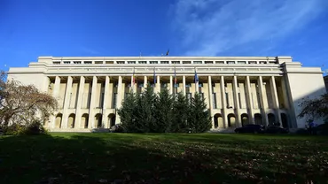 Surse: PNL ar opta pentru varianta în care ar primi mai puține ministere dar ar păstra conducerea Guvernului. Lista viitorilor miniștri liberali