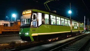 Probleme de transport pentru bucureșteni, joi dimineața. Circulația tramvaiului 41, blocată din cauza unui accident de circulație   