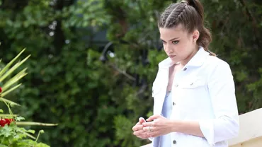 Lovitură pentru Adela! Ce se întâmplă cu tânăra, după ce află că a fost trădată de Mihai chiar pentru Andreea (VIDEO)