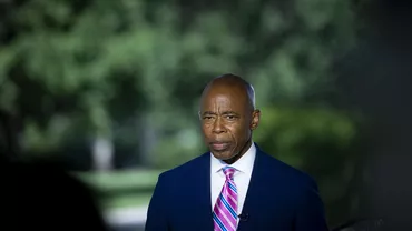 Eric Adams a devenit al doilea primar de culoare din istoria New York-ului. Va gestiona un buget de 98,7 miliarde de dolari (VIDEO)