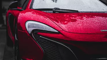 Compania McLaren, scoasă la vânzare. Giganții din domeniul auto, interesați de tranzacție