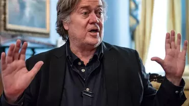 Steve Bannon, fostul consilier a lui Donald Trump, s-a predat astăzi Biroului Federal de Investigații din SUA