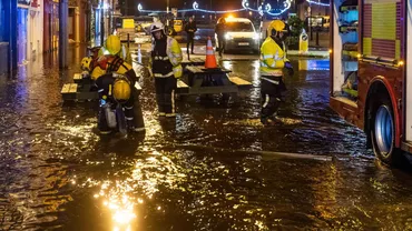 Barra, furtuna care a făcut ravagii în Irlanda și Marea Britanie. Cel puțin 50.000 de oameni au rămas fără curent electric (Galerie FOTO)