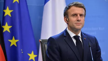 Emmanuel Macron transmite francezilor că vor urma perioade „dificile” dacă Marine Le Pen va căștiga scrutinul prezidențial