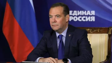 Trolling nuclear pe Twitter: Medvedev a vrut să o ironizeze pe Liz Truss dar a primit o replică neașteaptată și dură de la Musk