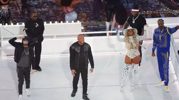 Eminem, somat de avocatul lui Donald Trump să părăsească SUA. Ce acuzații îi aduce Rudolph Giuliani, după Super Bowl (VIDEO)