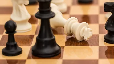 Hans Niemann „a trișat probabil” în peste 100 de meciuri de șah / Investigație uluitoare făcută de Chess.com