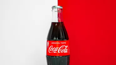 Patru îmbolnăviri suspecte în Croația de la băuturi produse de Coca-Cola. Recomandările autorităților