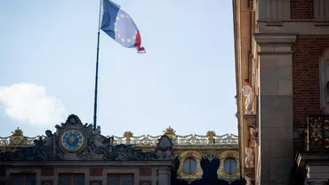 20 de copii ucraineni bolnavi de cancer, întâmpinați de Brigitte Macron: Sunt cei care, în aceste vremuri cumplite, au două războaie deodată