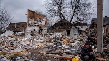 Interdicție de circulație în Kiev pentru 35 de ore: „Se poate ieși doar pentru a merge la adăposturile anti-bombă”