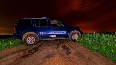 Doi soți au încercat să iasă din ţară cu cei trei copii ai lor ascunși în portbagajul maşinii