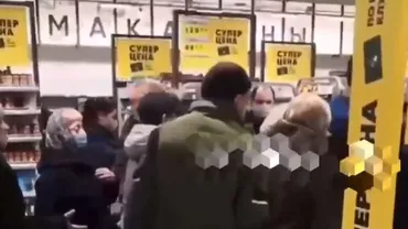 Magazine tot mai goale, în Rusia. Oamenii se bat pentru mâncare: Fără sare, fără zahăr, fără paste, fără hrișcă și doar cu orez scump” (VIDEO)