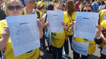 George Simion a fost alungat de la protestul profesorilor din Piața Victoriei. Liderul AUR minte în postarea de pe Facebook
