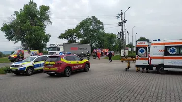 Accident grav cu implicarea a șapte persoane, dintre care trei copii, produs în județul Bihor