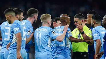Istvan Kovacs, delegat de UEFA la un meci din Liga Campionilor. Arbitrul a fost lăudat de presa străină