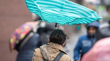 Alertă meteo! Cod roșu de vreme rea. Scad temperaturile în cea mai mare parte a țării