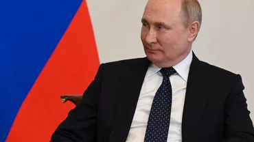 Vladimir Putin ar putea fi înlăturat de la putere de propriul anturaj. Cine țintește locul președintelui rus