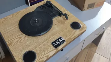 6 motive să asculți muzică pe discuri de vinil
