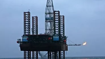 Ucraina a atacat o platformă de extracție de hidrocarburi a Rusiei însă experții avertizează că gestul e “la fel de idiot ca ocuparea Cernobîlului”