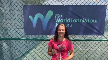 Încă o tenismenă cu origini românești atrage atenția. Sonya a urcat 181 de locuri în clasamentul mondial după Roland Garros
