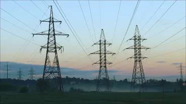 Comercianții de energie din Europa atacă statul român pentru că vrea să sprijine consumatorii. De statele vestice nu spun nimic