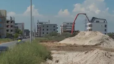 Năvodari se mai numește și stațiunea - șantier în vara anului 2022. Cât costă cazarea