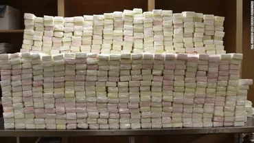 Cocaină în valoare de 12 milioane de dolari, descoperită la vamă într-un transport de șervețele umede pentru copii