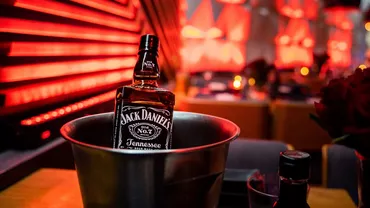 Cele mai bune cocktail-uri pe care le poți prepara cu o sticlă de Jack Daniel's