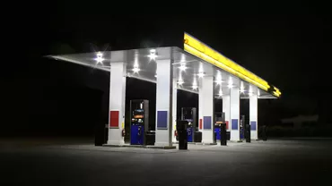 Constanţa: O staţie de carburanţi, amendată cu 60.000 de lei de Garda de Mediu pentru încărcarea buteliilor de uz casnic cu GPL