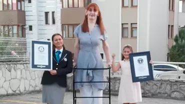 Cea mai înaltă femeie din lume a doborât alte trei recorduri mondiale