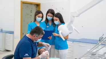Cazuri complexe în stomatologie - cauze și soluții de tratament. Implanturile dentare premium și multidisciplinaritatea echipei medicale DENT ESTET - garanția rezolvării cu succes a cazurilor complexe