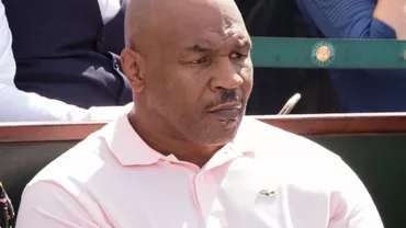 Mike Tyson s-a îmbolnăvit în timpul unui zbor cu avionul către Los Angeles. Legenda boxului o să lupte pe 20 iulie cu un youtuber