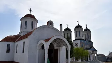 Mănăstire din Dobrogea, dată în judecată din cauza datoriilor: călugării refuză să achite facturile