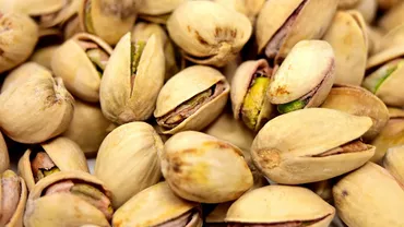Alertă alimentară într-un mare lanț de magazine din România / Fistic descoperit contaminat