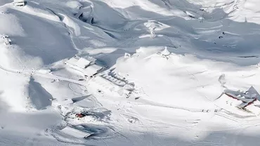 Hotelul de Gheață de la Bâlea Lac, deschis de pe 22 decembrie / Construcția dispune de 10 camere