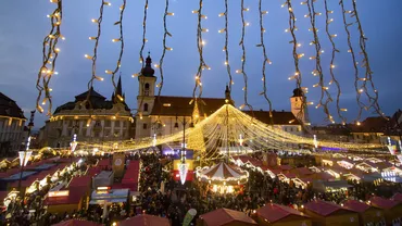 Un oraș din România, rămas fără decorațiunile de Crăciun / Administrația nu și-a dat seama până acum de cele întâmplate