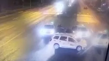 Galați: un autoturism blocat în trafic de patru taximetriști. Atacul a plecat de la o minciună a unuia dintre șoferii de taxi
