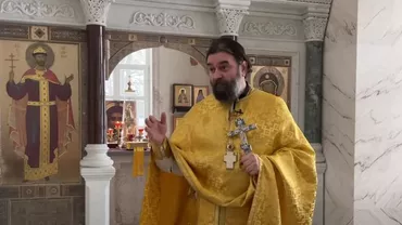 Un popular preot din Moscova le spune rușilor că e mai bine să moară pe front în Ucraina decât „înecați cu vomă” după ce au mâncat și au băut „ca porcii” (VIDEO)