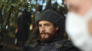 Radu Micu, povești din culisele serialului Otomanii. Este unul din cei doi români care joacă în producția difuzată pe Netflix: Ce visam noaptea a doua zi dimineață aveam