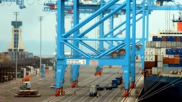 În România, importurile sunt mai mari decât exporturile. Ce e diferit în Cehia, Ungaria și Polonia