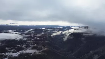 Imagini aeriene spectaculoase cu Parcul Național Semenic - Cheile Carașului (VIDEO)