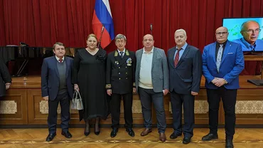 Victor Boștinaru, despre prezența Dianei Șoșoacă la ambasada Rusiei: „Știți care este culmea nerușinării? Politicienii de această factură se declară patrioți. Este de-a dreptul grețos și odios gestul” (VIDEO)