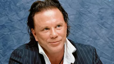 Mickey Rourke a ajuns la Oradea. Actorul și-a anunțat fanii că a ajuns în țara lui Ilie Năstase, pe care speră să îl întâlnească cât stă în România
