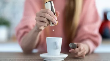 Produsele dietetice nu sunt neapărat mai sănătoase. Cum poate fi afectat ficatul de consumul excesiv de îndulcitori