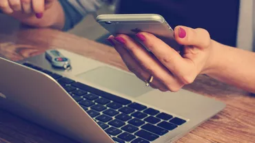 Țara în care locuitorii pot rămâne fără telefoanele mobile dacă nu își plătesc impozitele / Care este motivul deciziei