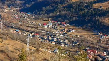 Care este localitatea din România unde aproape toți oamenii au același nume / Pentru diferențiere, aceștia trebuie să se strige pe porecle