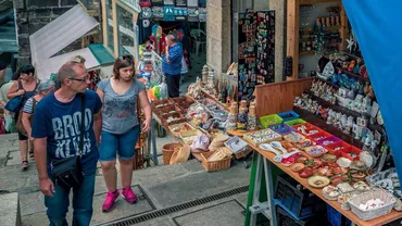 Cheltuielile turiștilor străini veniţi în România în vacanță. Bucureştiul, printre destinaţiile preferate