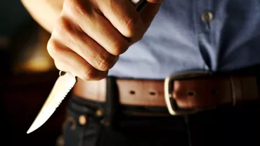 O româncă a devenit eroină în Italia, după ce a reușit să prevină un atac cu cuțitul asupra angajatorului său